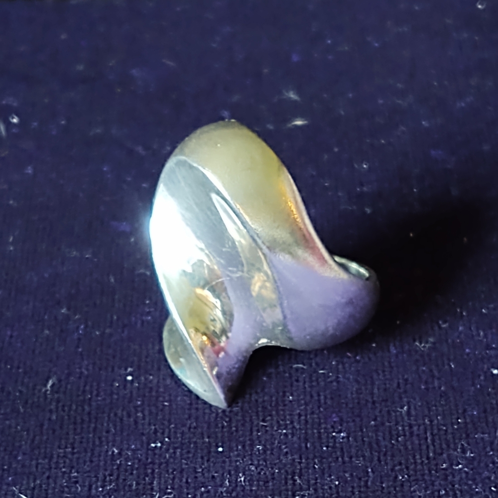 Elegant Silver Statement Ring - image 4